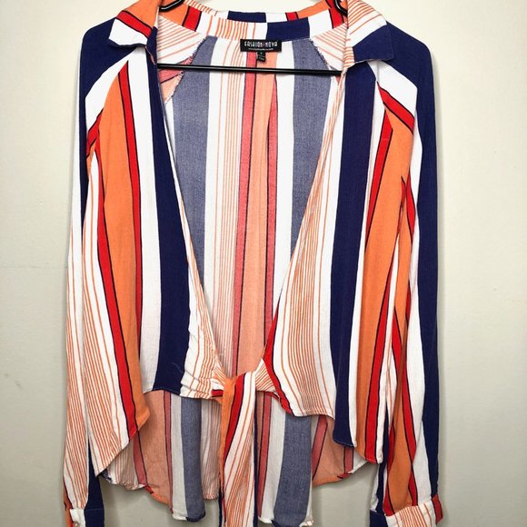 Striped Front Tie Crop Top - Picture 5 of 6